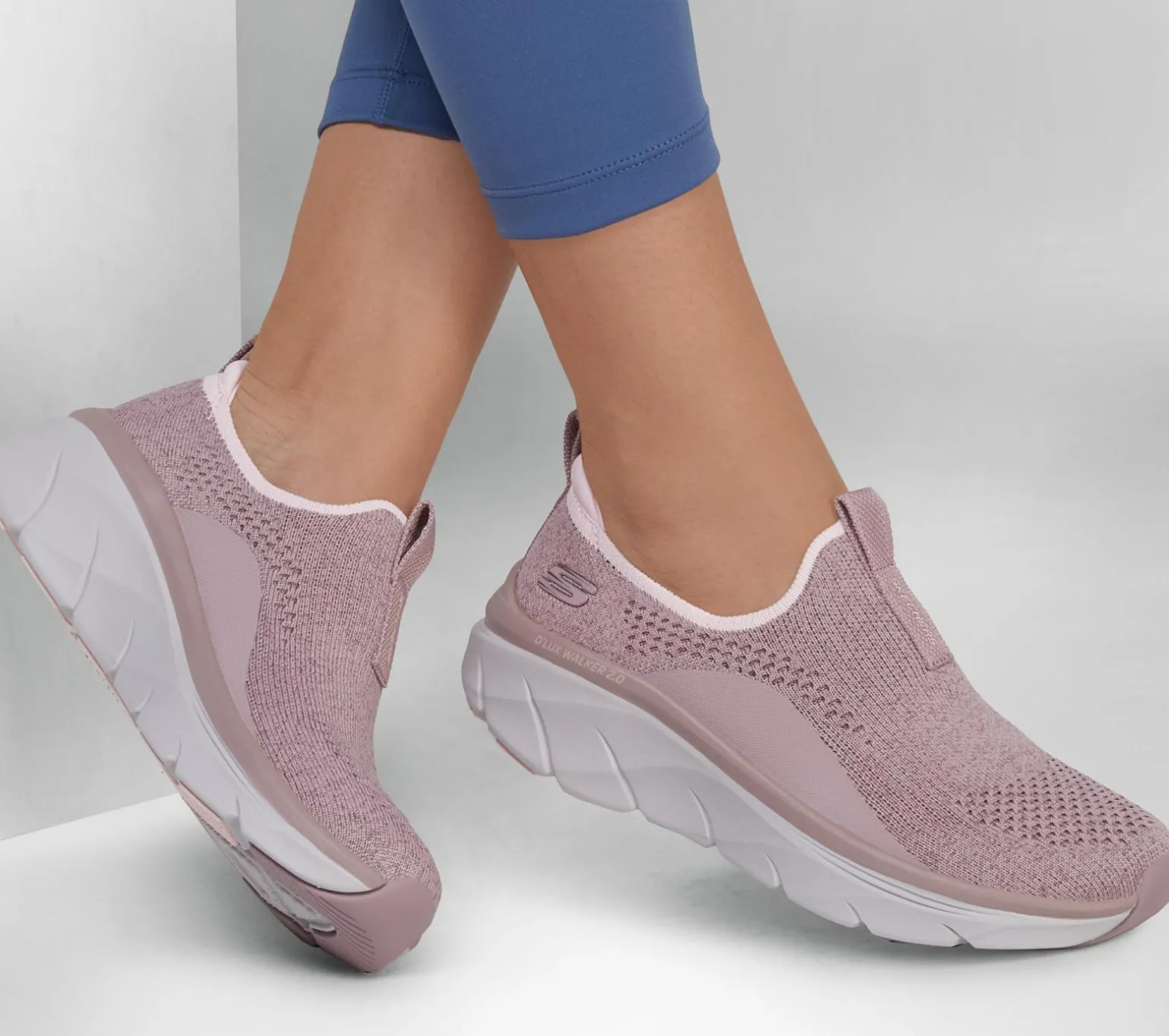 Relaxed Fit: D'Lux Walker 2.0 - Bold State